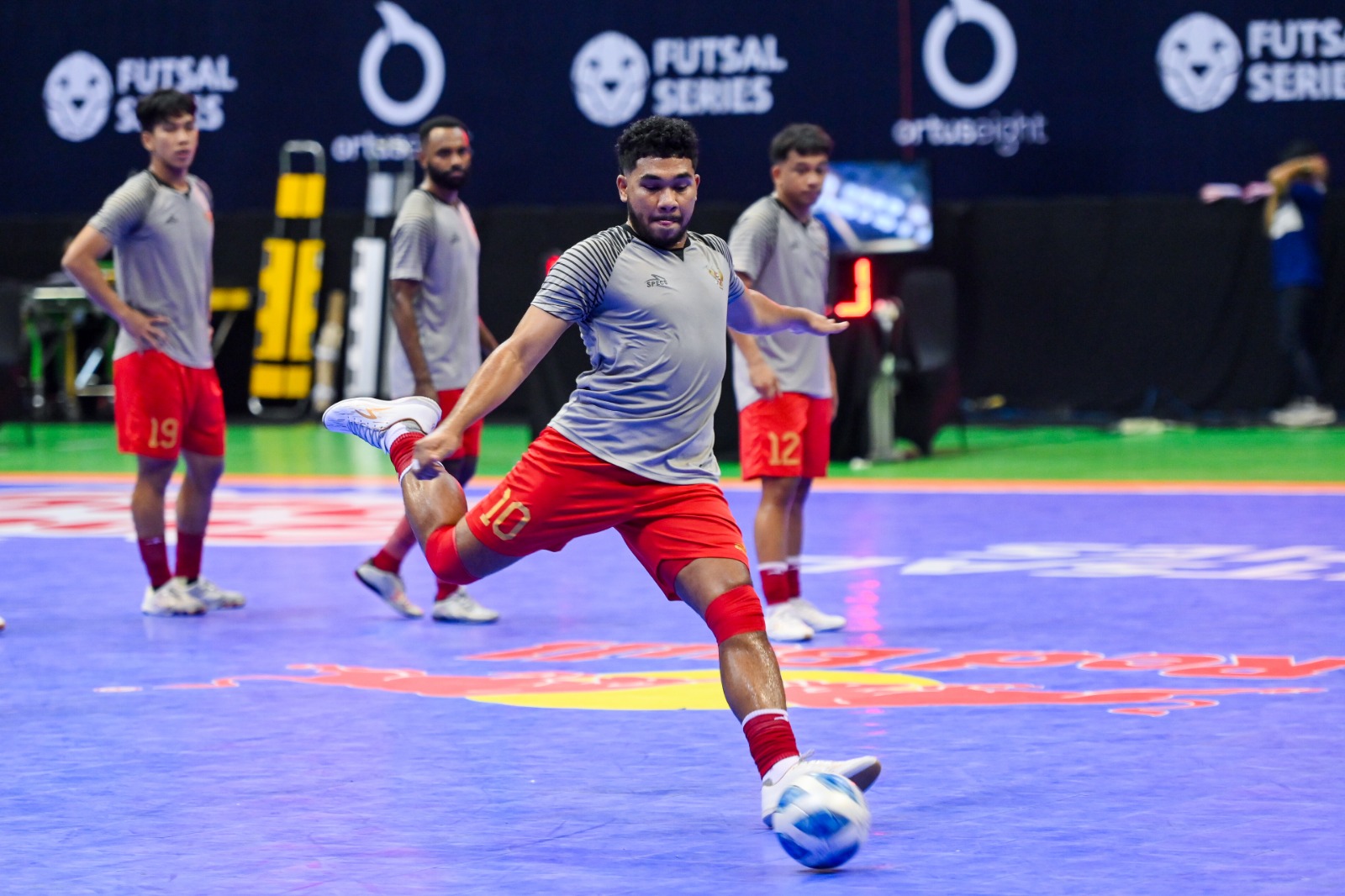 Futsal Series news card 2